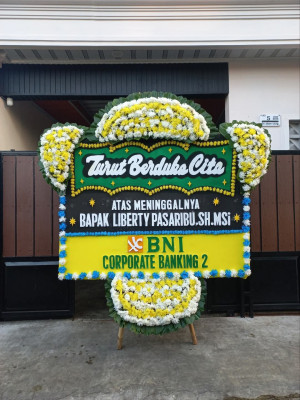 Papan Bunga Duka di Monggol